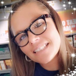 Meet your Posher, Shelly